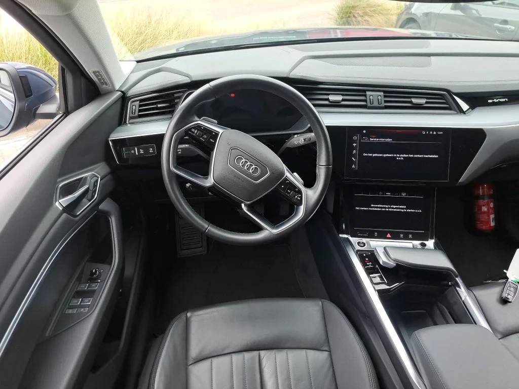 Audi E-Tron 55 Sportback Quattro LED-Matrix Virtual Navi-Pro, снимка 6 - Автомобили и джипове - 56323485