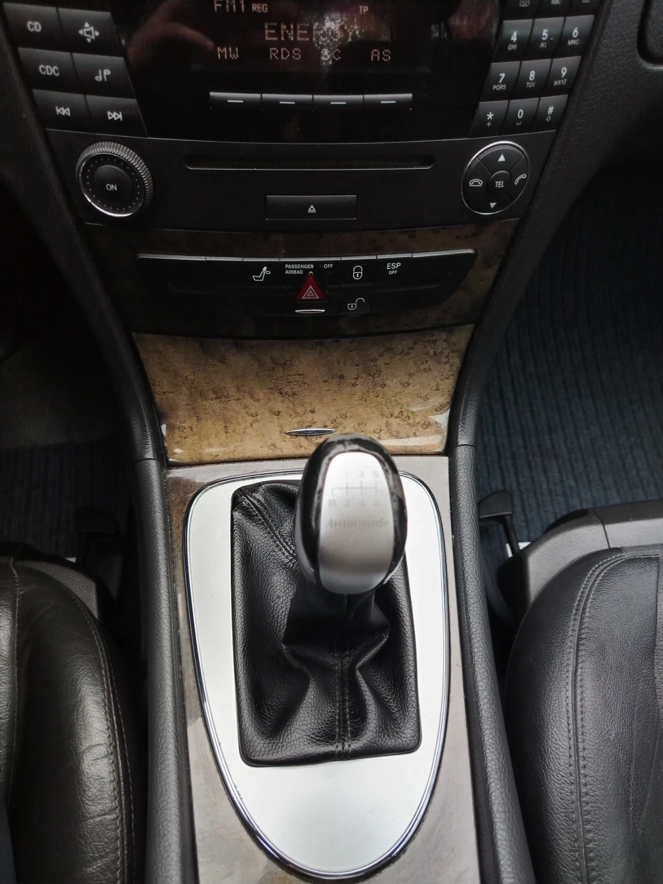Mercedes-Benz E 270 2.7 CDI, снимка 8 - Автомобили и джипове - 56646985