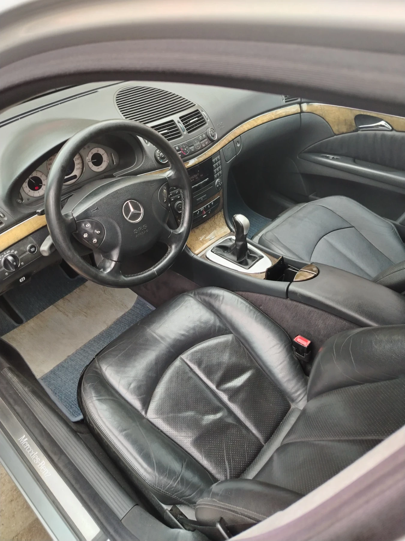 Mercedes-Benz E 270 2.7 CDI, снимка 6 - Автомобили и джипове - 56646985