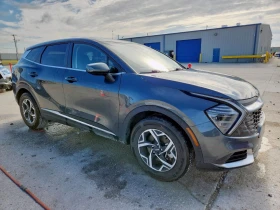     Kia Sportage LX*   