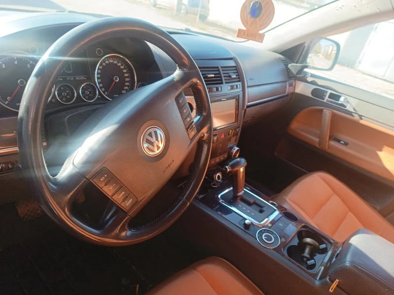 VW Touareg 3, 2i, снимка 6 - Автомобили и джипове - 48345095