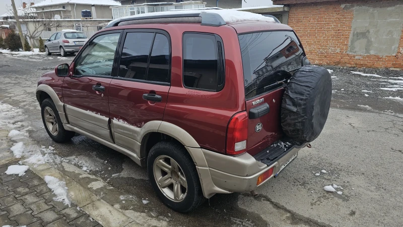 Suzuki Grand vitara 2.5 Газ, Автоматик, снимка 8 - Автомобили и джипове - 48661992