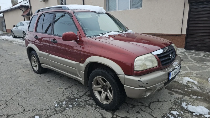 Suzuki Grand vitara 2.5 Газ, Автоматик, снимка 4 - Автомобили и джипове - 48661992