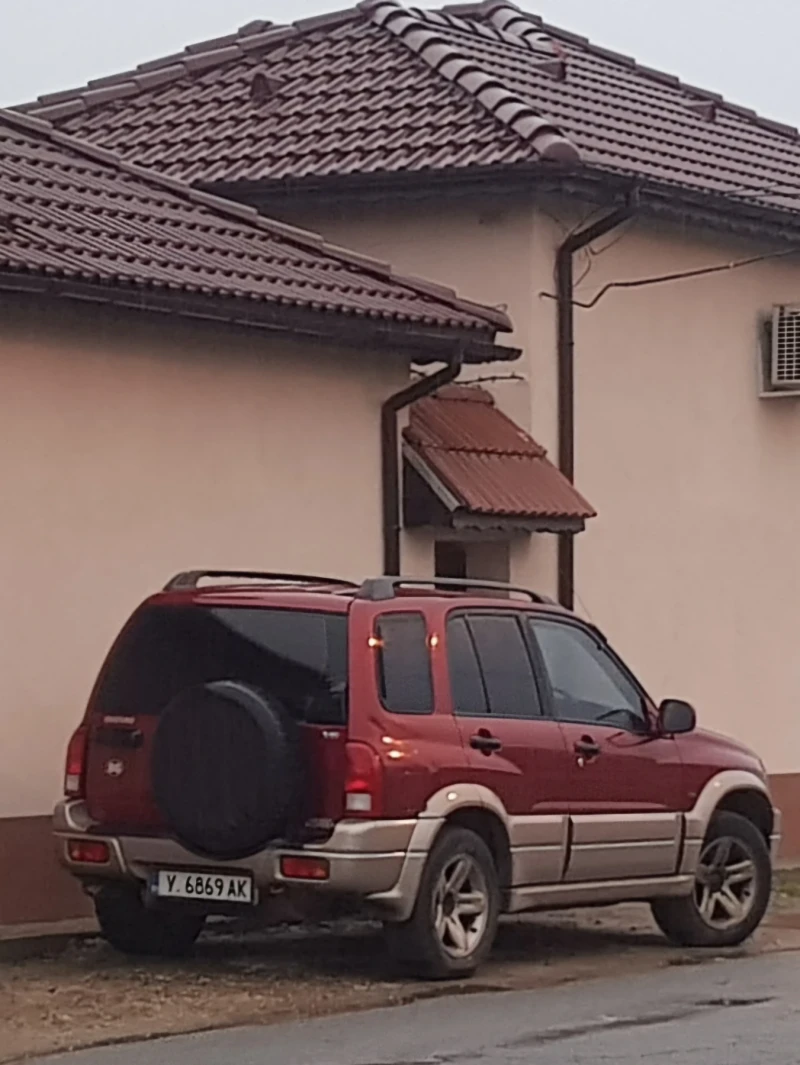 Suzuki Grand vitara 2.5 Газ, Автоматик, снимка 1 - Автомобили и джипове - 48661992