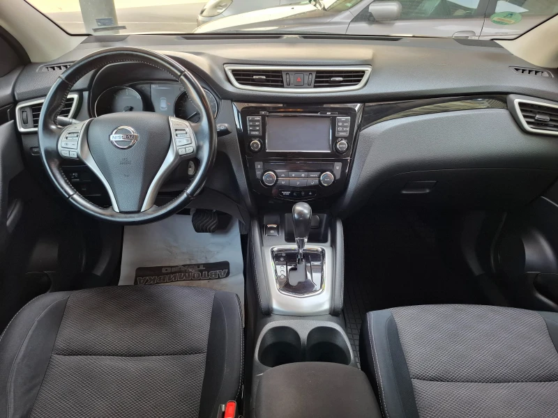 Nissan Qashqai 1.6 dCi* АВТОМАТИК* NAVI* 112500к.м.* CAMERA* LED, снимка 10 - Автомобили и джипове - 50651288