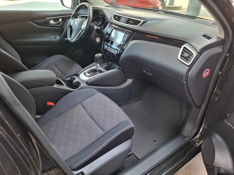 Nissan Qashqai 1.6 dCi* АВТОМАТИК* NAVI* 112500к.м.* CAMERA* LED, снимка 12 - Автомобили и джипове - 50651288