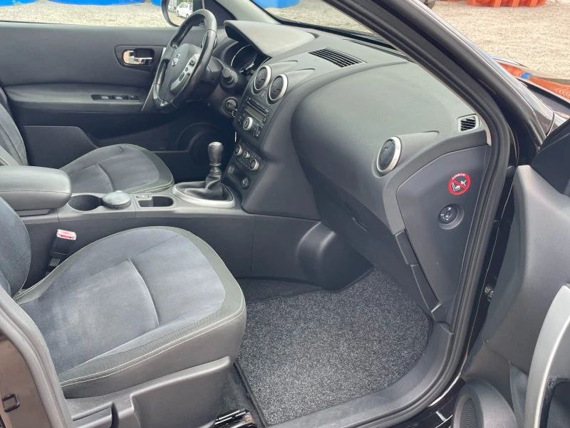 Nissan Qashqai НОВ ВНОС ИТАЛИЯ, снимка 13 - Автомобили и джипове - 51704108