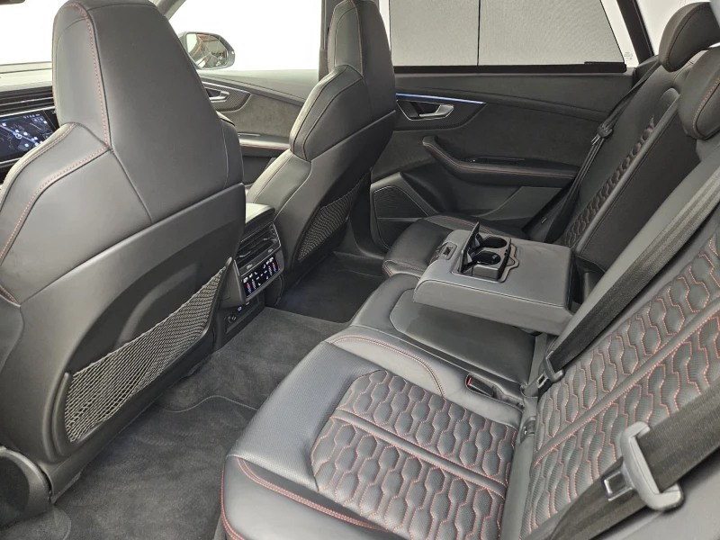 Audi RSQ8 Quattro\BO\, снимка 11 - Автомобили и джипове - 52648187