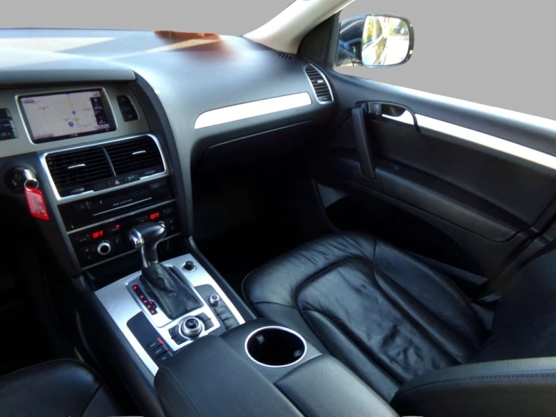 Audi Q7 * Premium * CARFAX * ЦЕНА ДО БГ, снимка 12 - Автомобили и джипове - 53089715