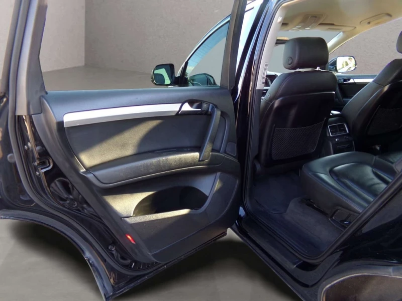 Audi Q7 * Premium * CARFAX * ЦЕНА ДО БГ, снимка 16 - Автомобили и джипове - 53089715
