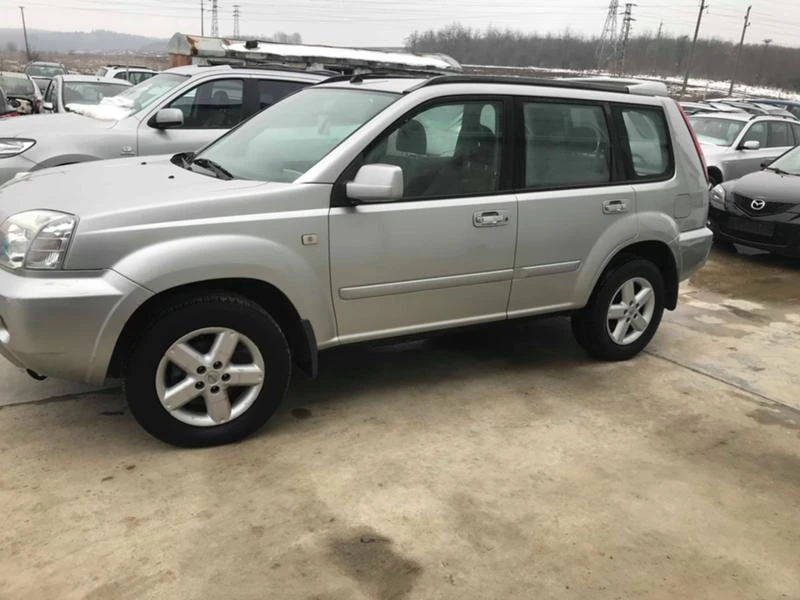 Nissan X-trail 2.2d UNIKAT,TOP, снимка 3 - Автомобили и джипове - 21253912