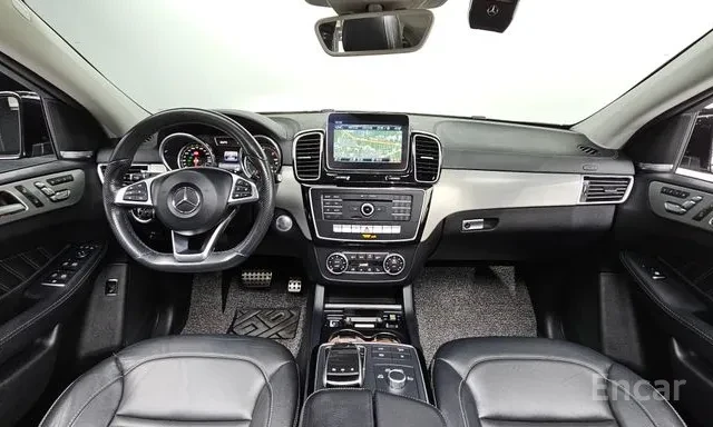 Mercedes-Benz GLE 350 D | COUPE | AMG | 360* CAM | H&K | ПАНОРАМА | , снимка 4 - Автомобили и джипове - 55504355