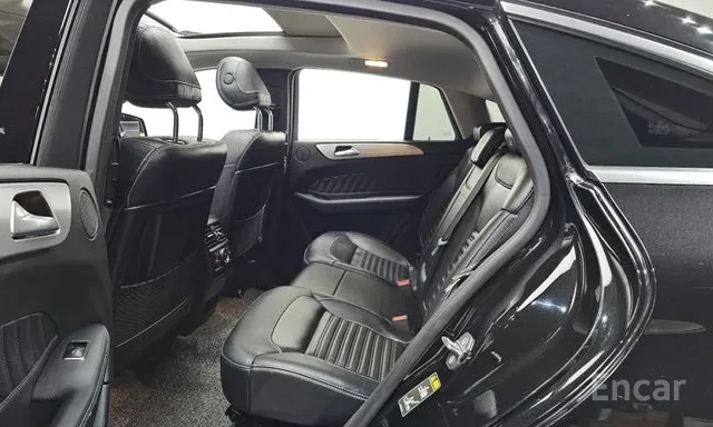 Mercedes-Benz GLE 350 D | COUPE | AMG | 360* CAM | H&K | ПАНОРАМА | , снимка 12 - Автомобили и джипове - 55504355