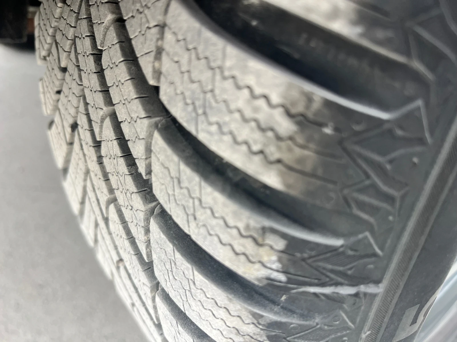 VW Tiguan R-Line, снимка 7 - Автомобили и джипове - 53894468