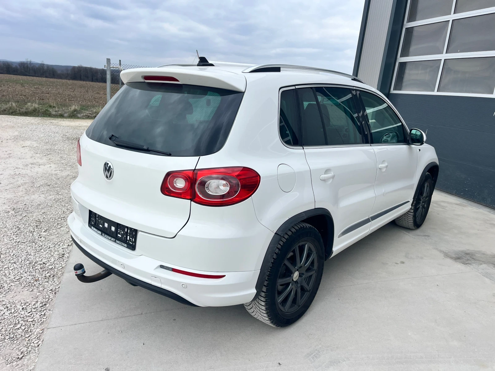 VW Tiguan R-Line, снимка 5 - Автомобили и джипове - 53894468