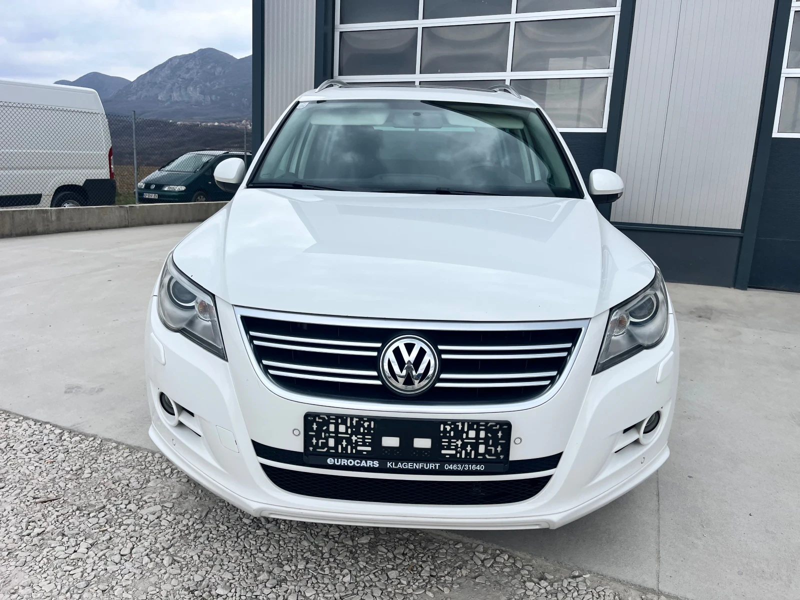VW Tiguan R-Line