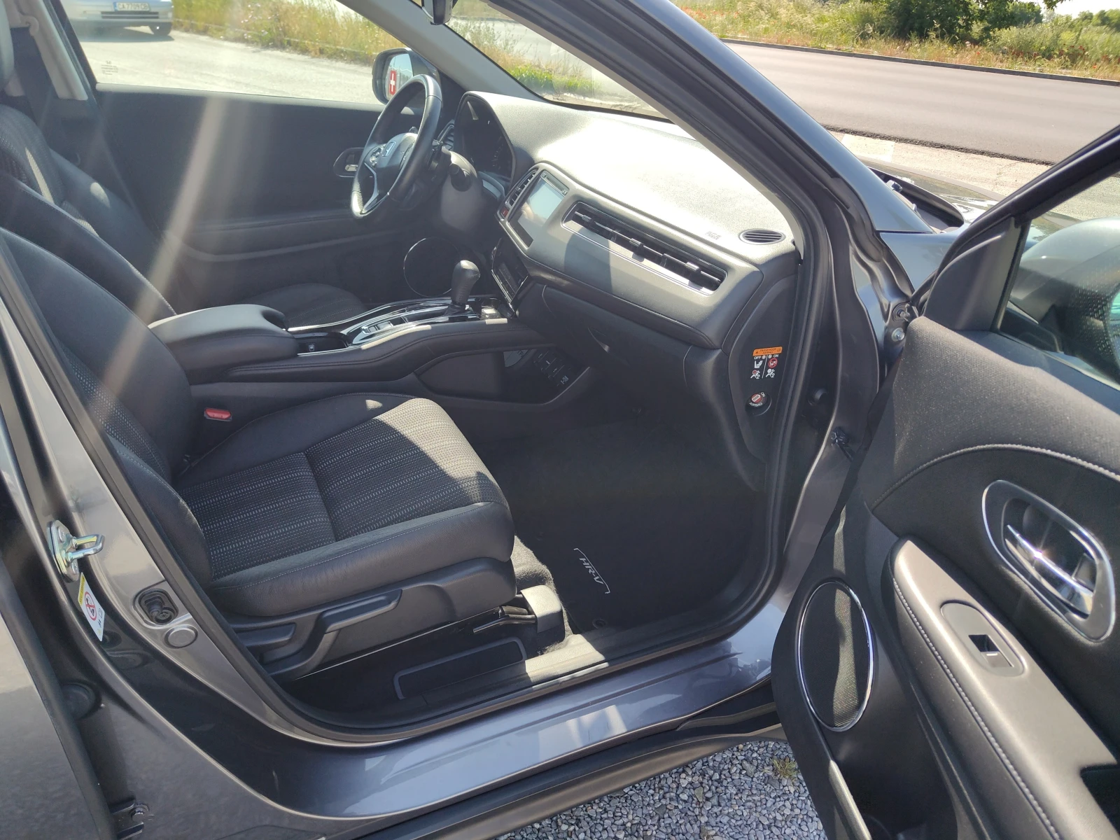 Honda Hr-v EXECUTIVE FUL PANORAMA KEYLES NAVI EURO 6B , снимка 11 - Автомобили и джипове - 54703413