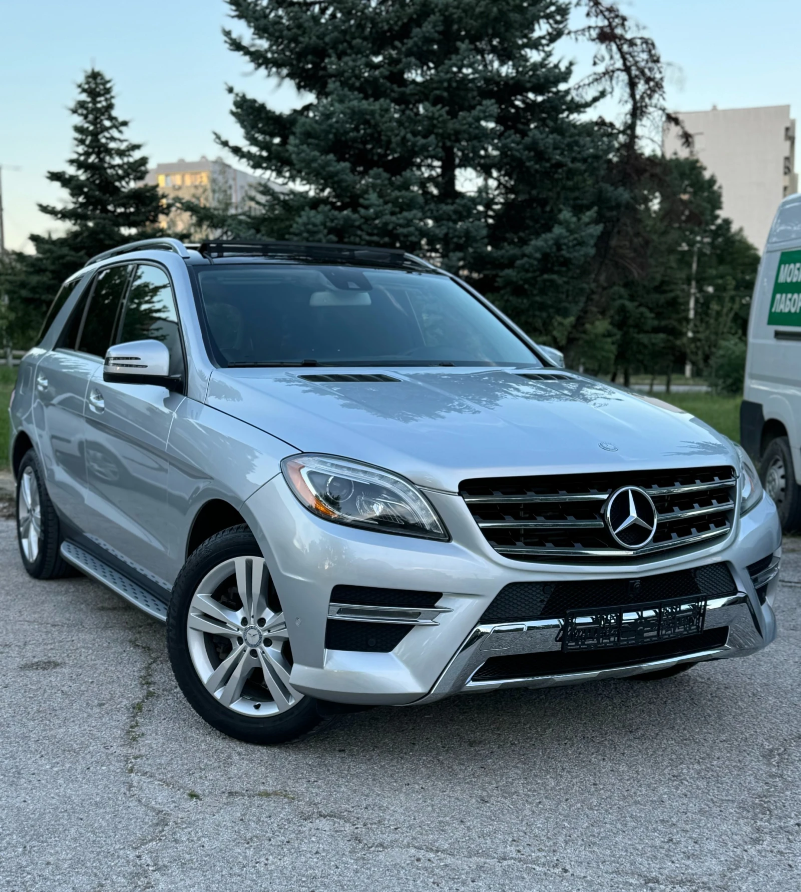Mercedes-Benz ML 350 163 000км* AMG* ПОДГРЕВ* 360 CAM* ПАНОРАМА* PARK A, снимка 3 - Автомобили и джипове - 55026620