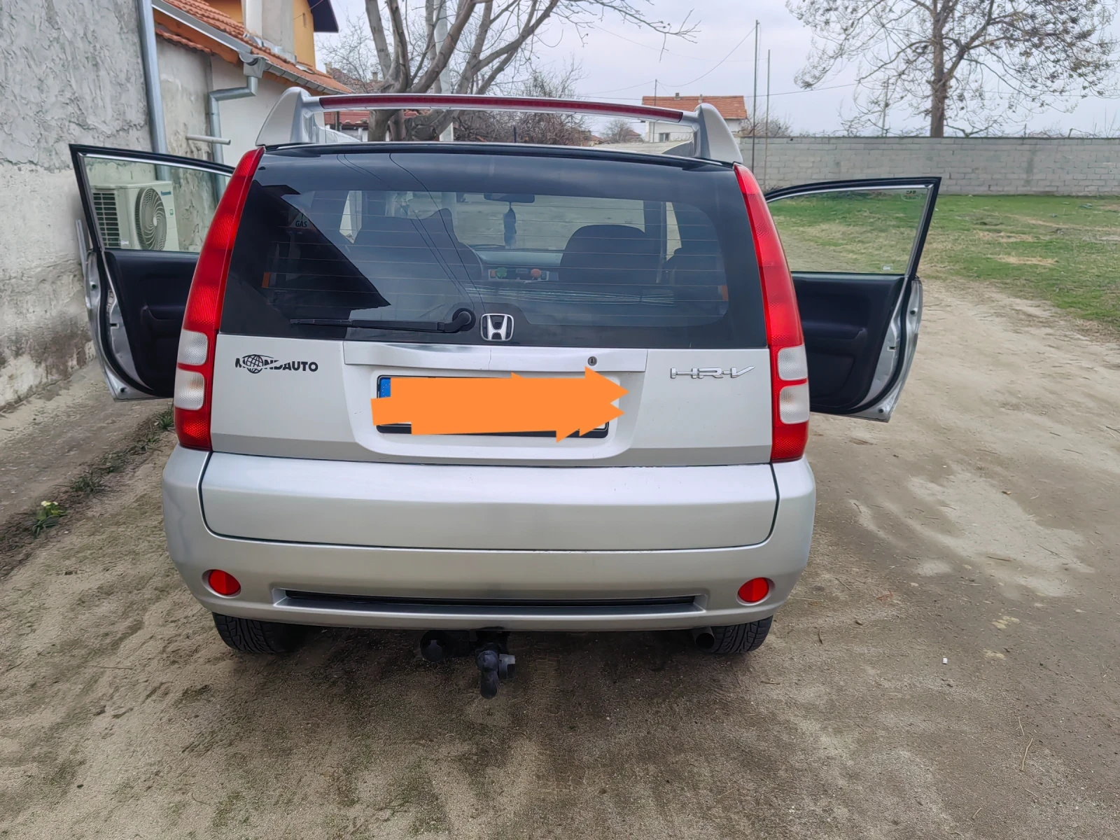 Honda Hr-v, снимка 2 - Автомобили и джипове - 56016381