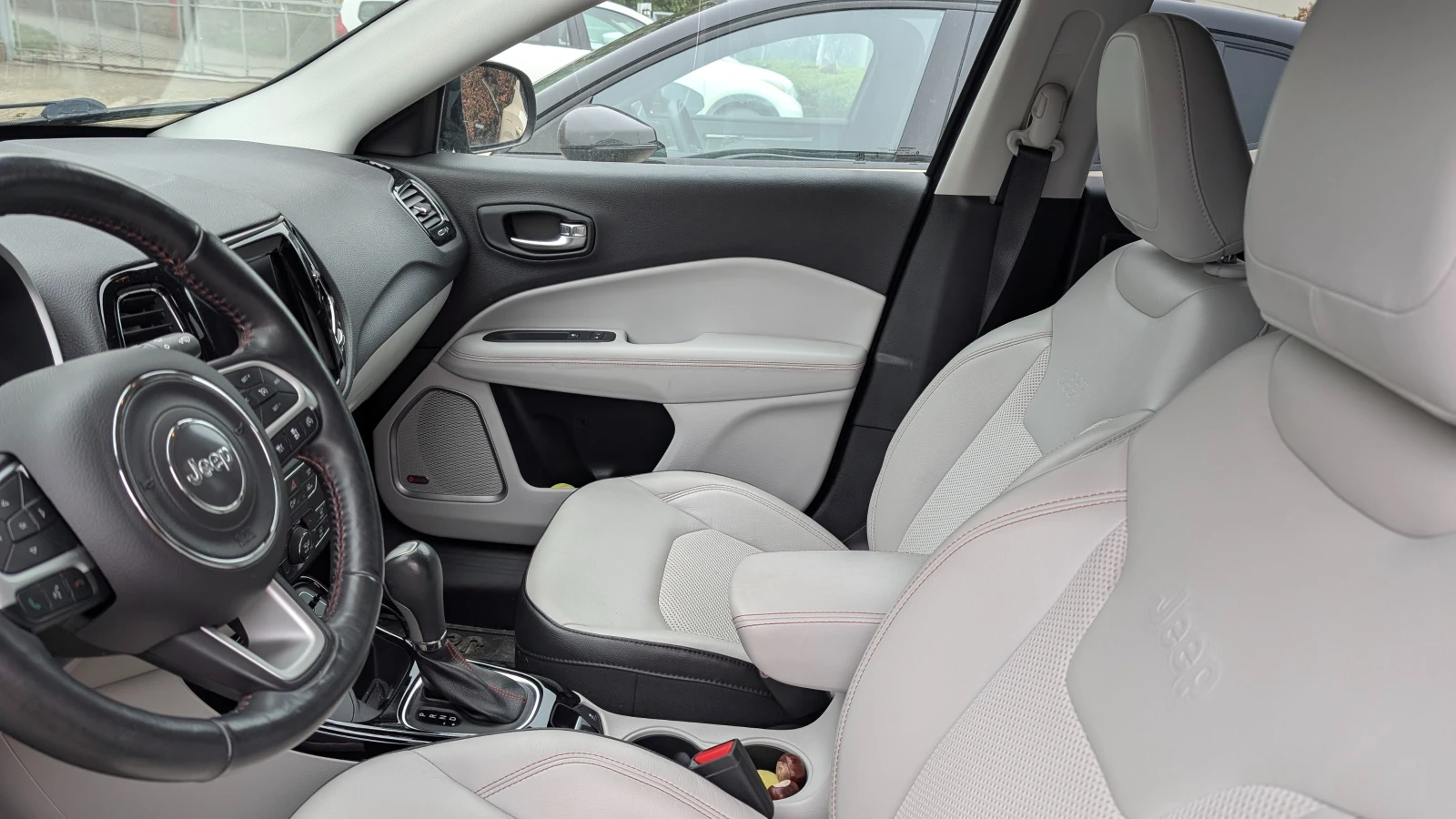 Jeep Compass, снимка 6 - Автомобили и джипове - 56149606
