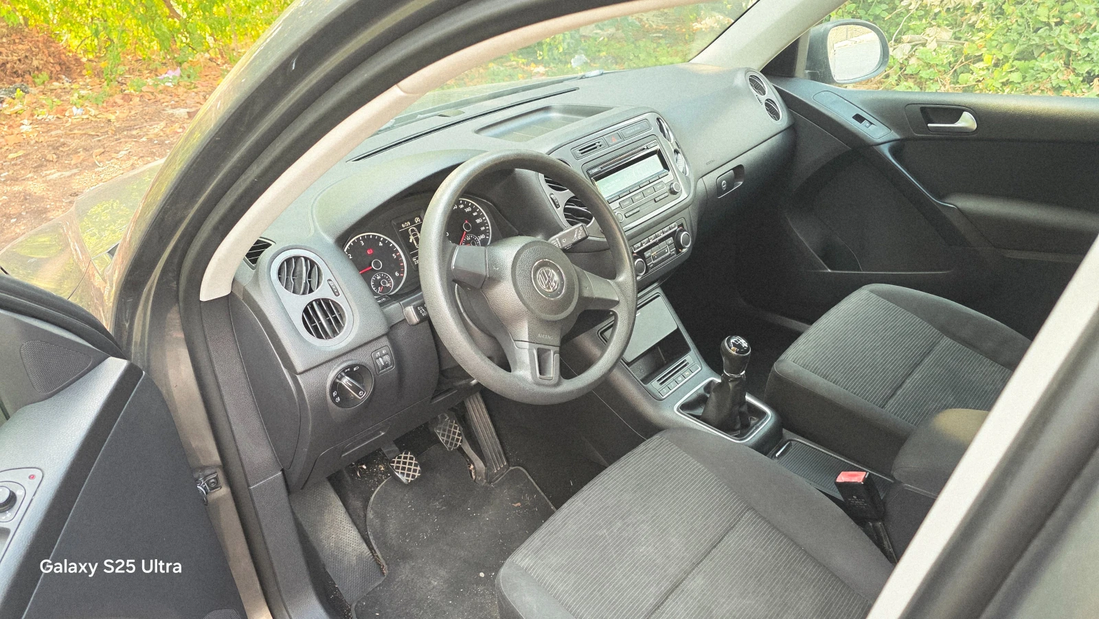 VW Tiguan 2.0tdi, снимка 10 - Автомобили и джипове - 56264669