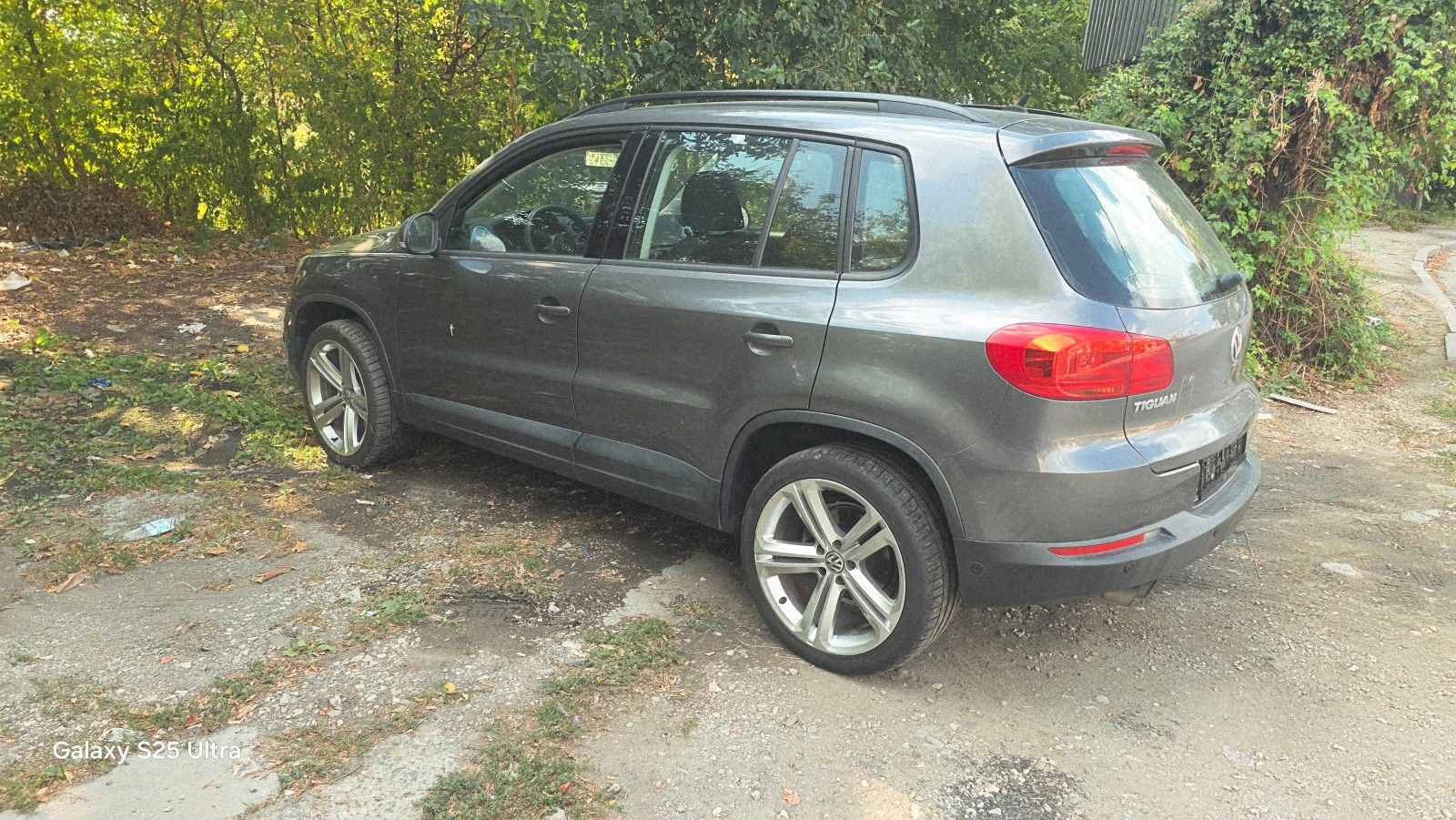VW Tiguan 2.0tdi, снимка 9 - Автомобили и джипове - 56264669