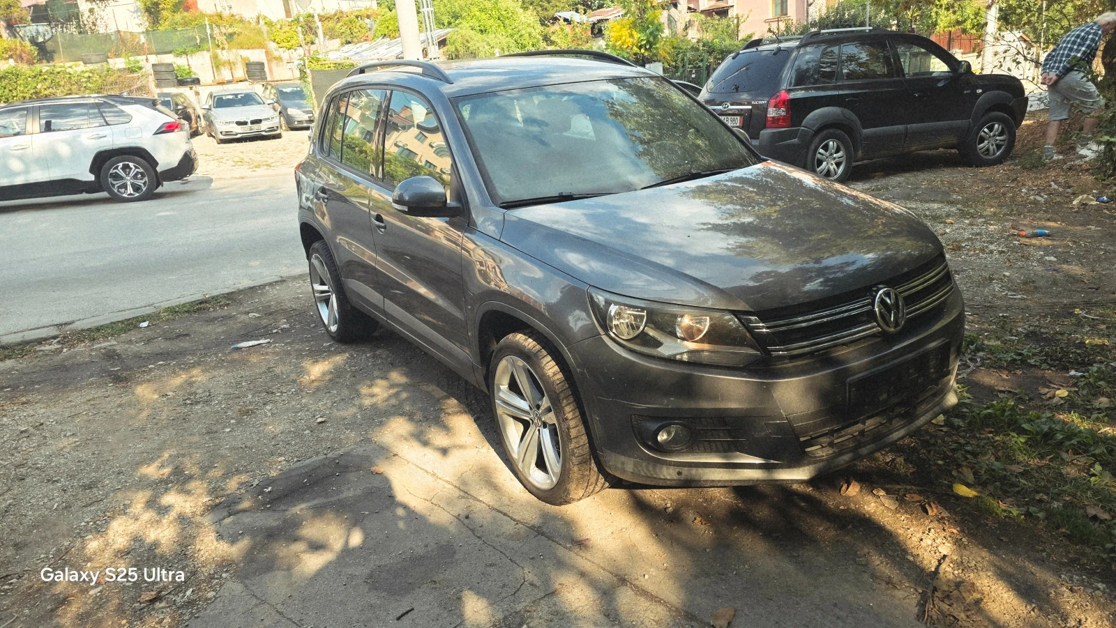 VW Tiguan 2.0tdi, снимка 11 - Автомобили и джипове - 56264669