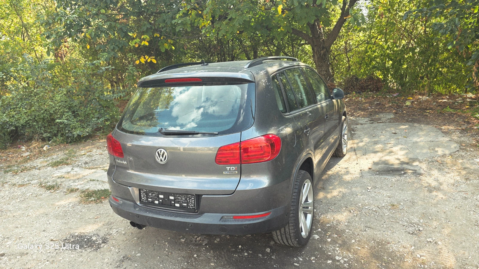 VW Tiguan 2.0tdi, снимка 13 - Автомобили и джипове - 56264669