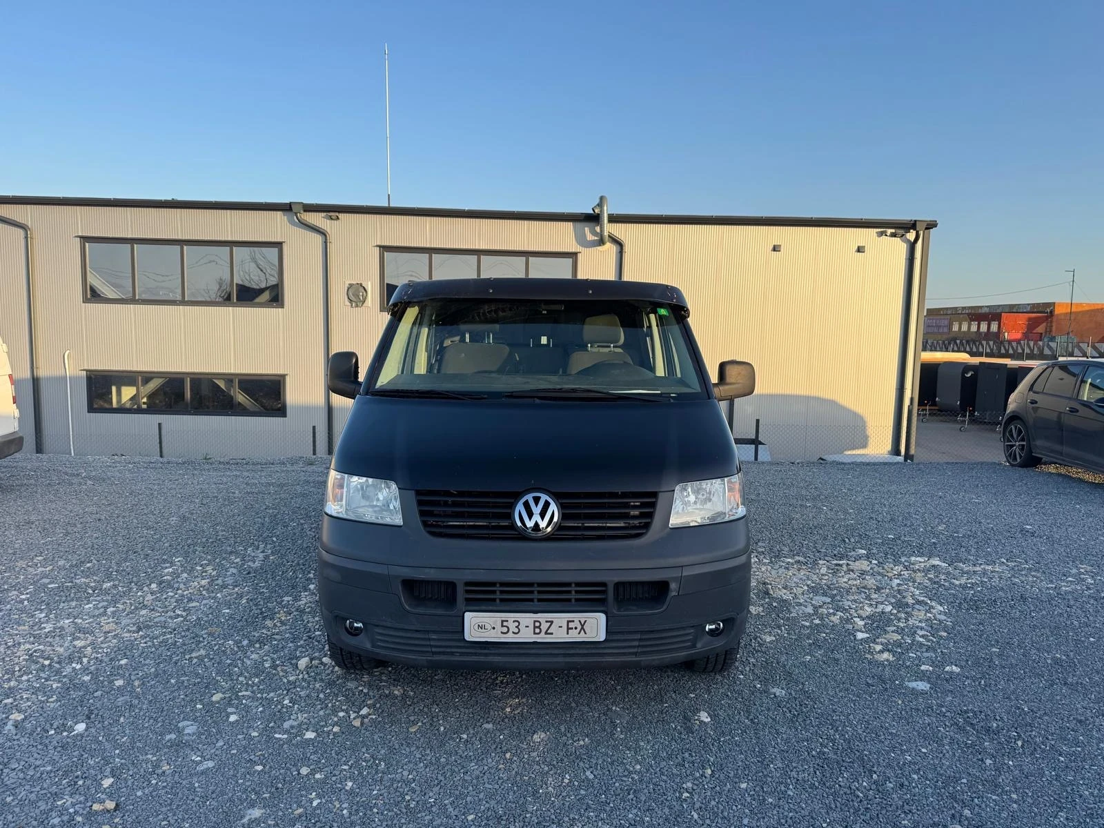 VW Transporter 2.5 TDI 131HP, снимка 2 - Бусове и автобуси - 54515356