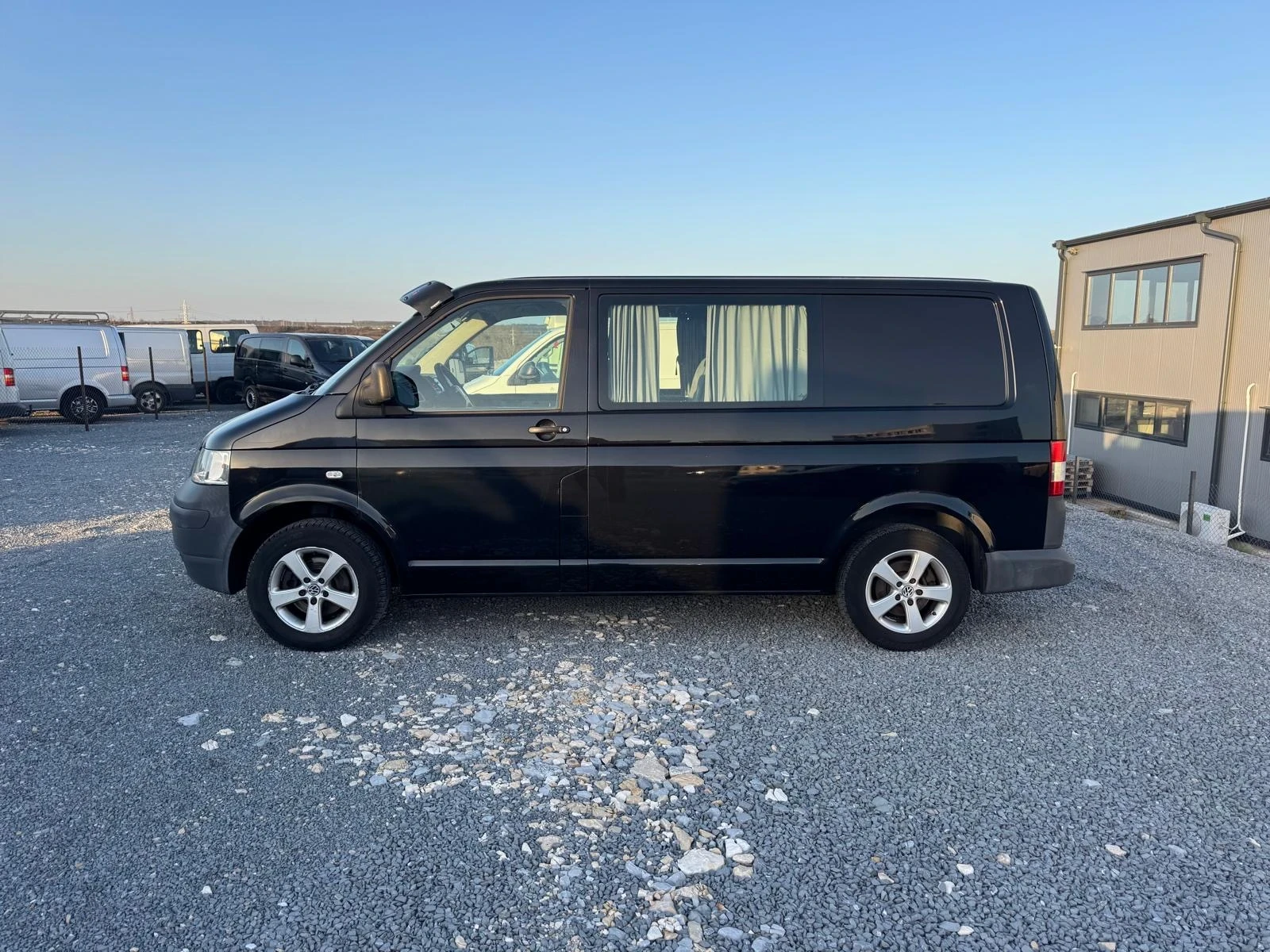 VW Transporter 2.5 TDI 131HP, снимка 8 - Бусове и автобуси - 54515356
