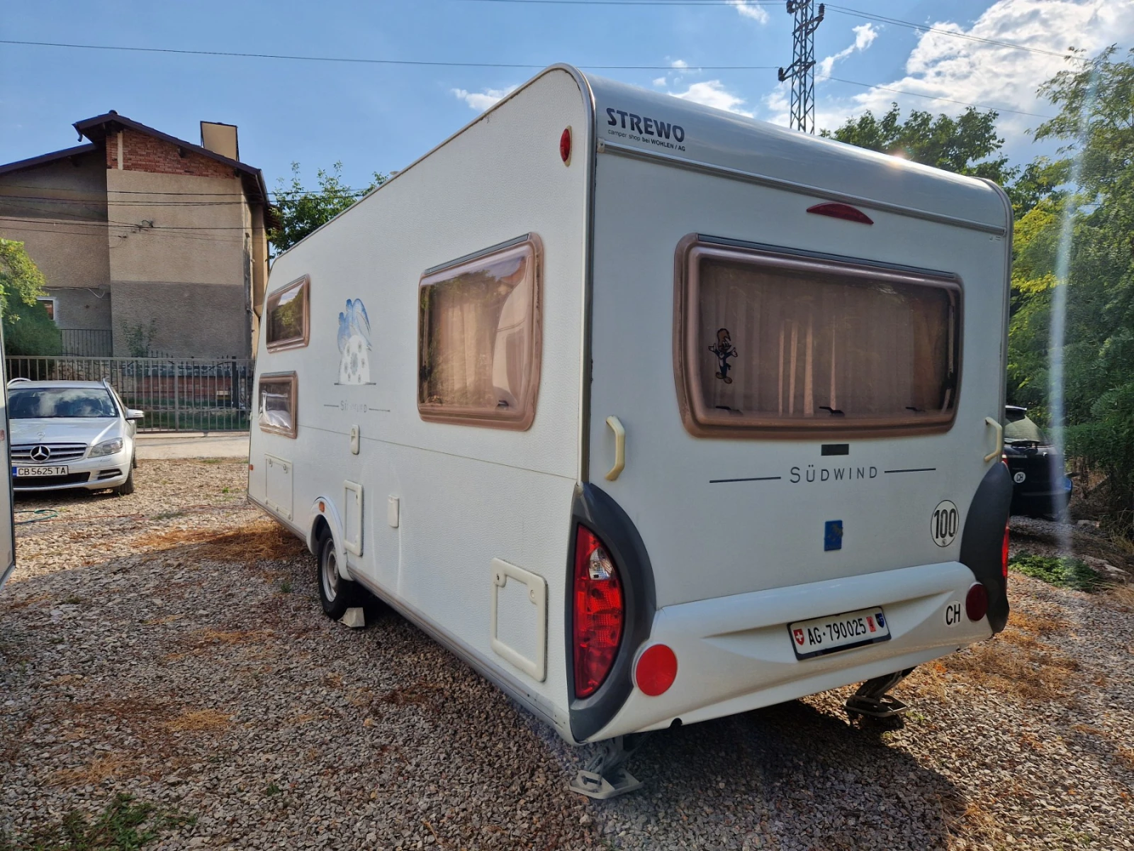 Каравана Knaus Südwind 500 Швейцария - изображение 4
