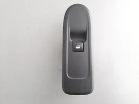 Копче ел стъкло предно дясно Ситроен Ц3 