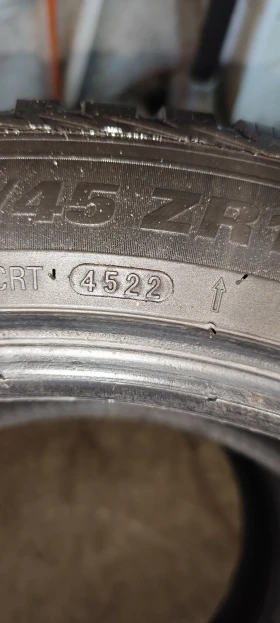 Гуми Всесезонни 245/45R18, снимка 2 - Гуми и джанти - 48620460