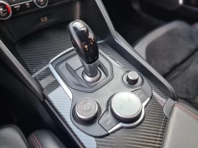 Alfa Romeo Giulia 2.9/V6/510HP/QUADRIFOGLIO/CARBON/H&K/CAM/ACC/146z, снимка 16
