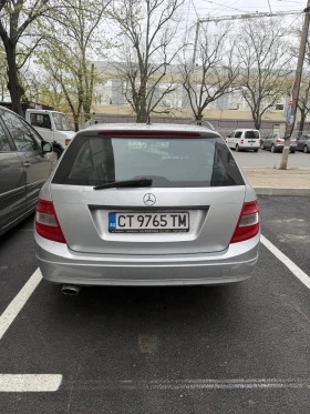 Mercedes-Benz C 220, снимка 2
