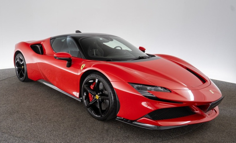 Ferrari SF 90 Stradale = Full Carbon Interior&Exterior= Гаранция, снимка 1 - Автомобили и джипове - 46446365