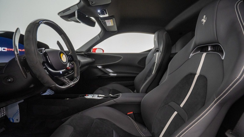 Ferrari SF 90 Stradale = Full Carbon Interior&Exterior= Гаранция, снимка 9 - Автомобили и джипове - 46446365