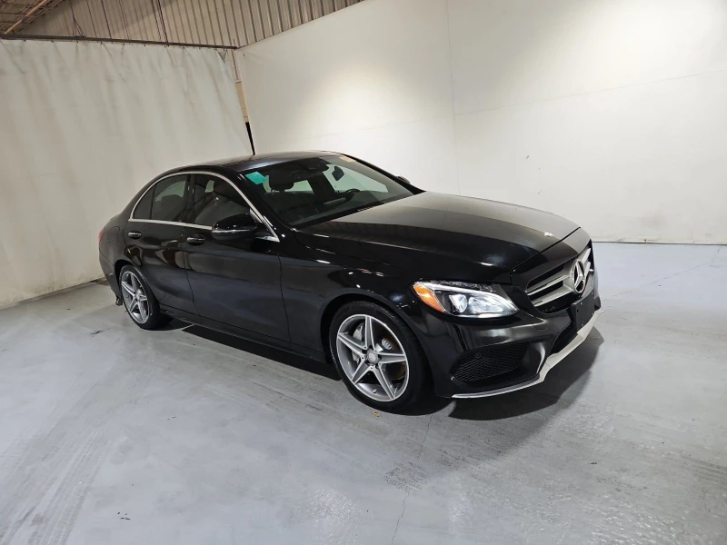 Mercedes-Benz C 300 4MATIC/AMG/BURMESTER/KEYLESS/CAMERA/М.ТОЧКА, снимка 3 - Автомобили и джипове - 48614229