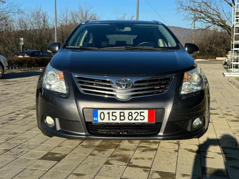 Toyota Avensis 2.0D4D-126kc Navi Klimatronic Euro5 Без забележки!, снимка 3 - Автомобили и джипове - 48622116