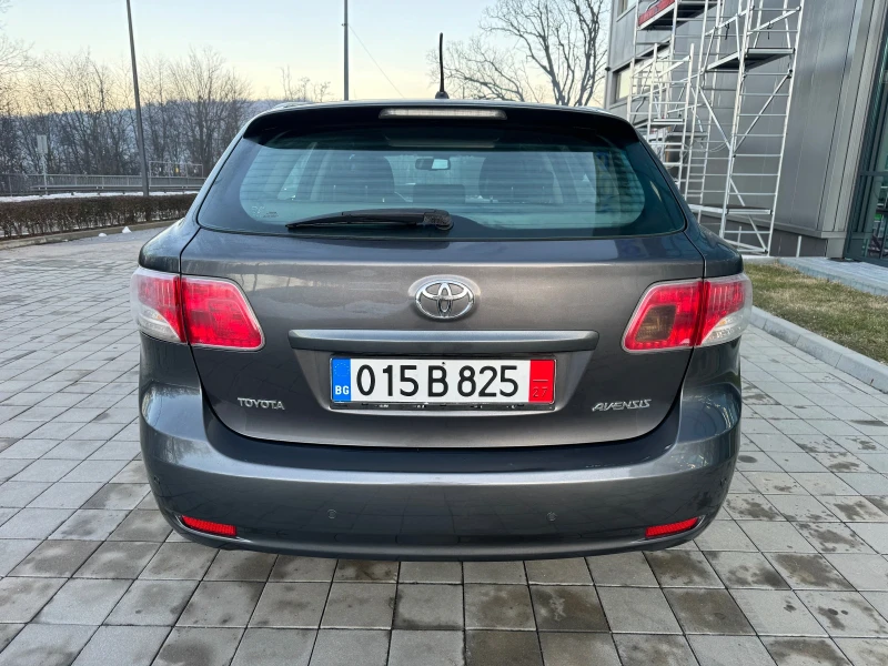 Toyota Avensis 2.0D4D-126kc Navi Klimatronic Euro5 Без забележки!, снимка 7 - Автомобили и джипове - 48622116