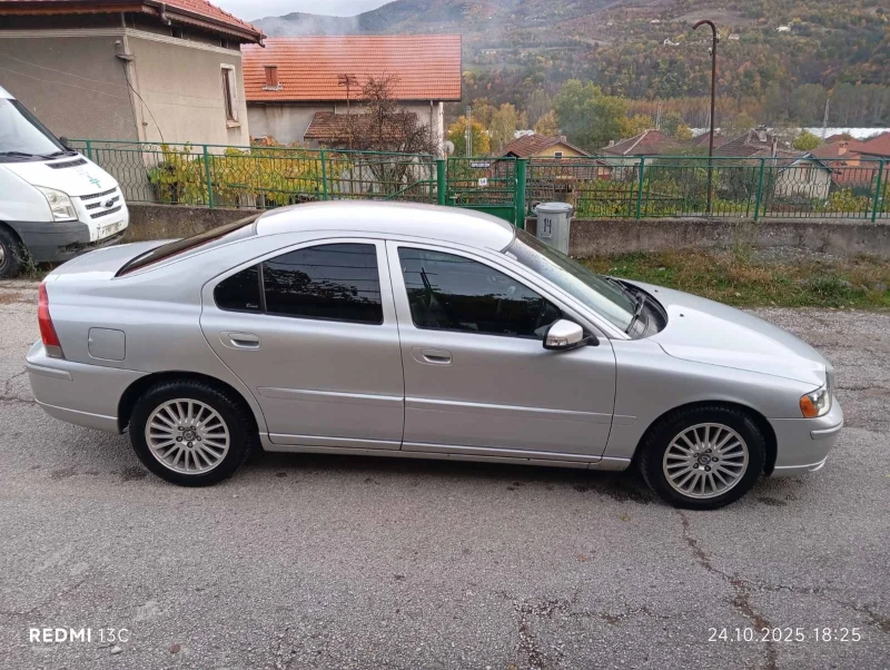 Volvo S60 2.4d5. evro 4, снимка 8 - Автомобили и джипове - 52347528
