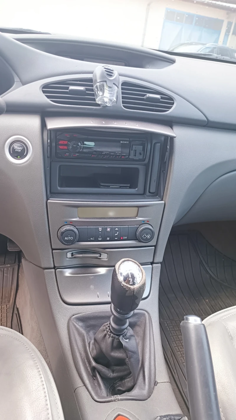 Renault Laguna, снимка 11 - Автомобили и джипове - 52420471