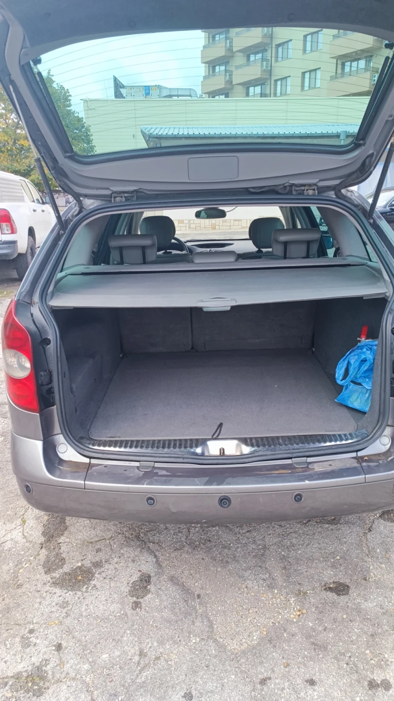 Renault Laguna, снимка 14 - Автомобили и джипове - 52420471