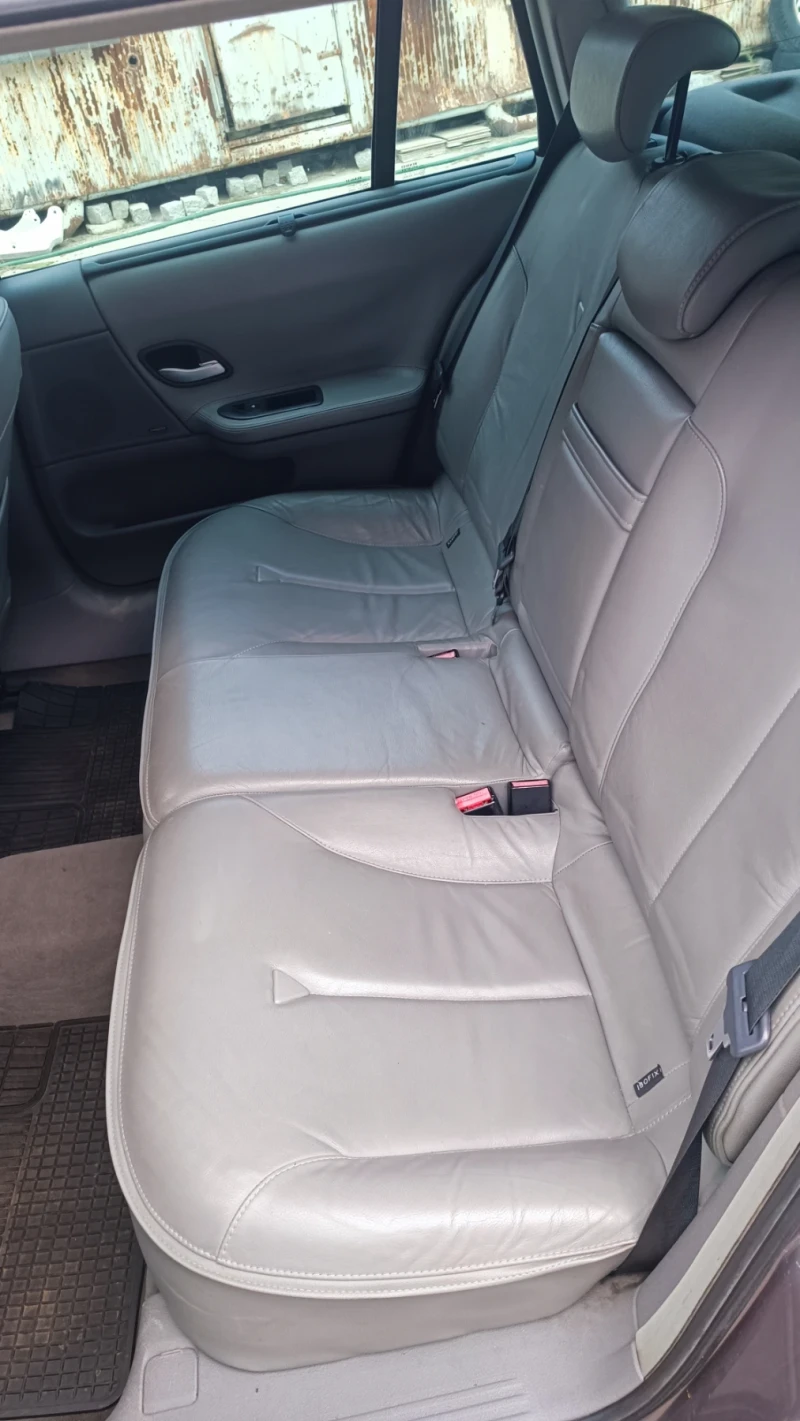 Renault Laguna, снимка 9 - Автомобили и джипове - 52420471