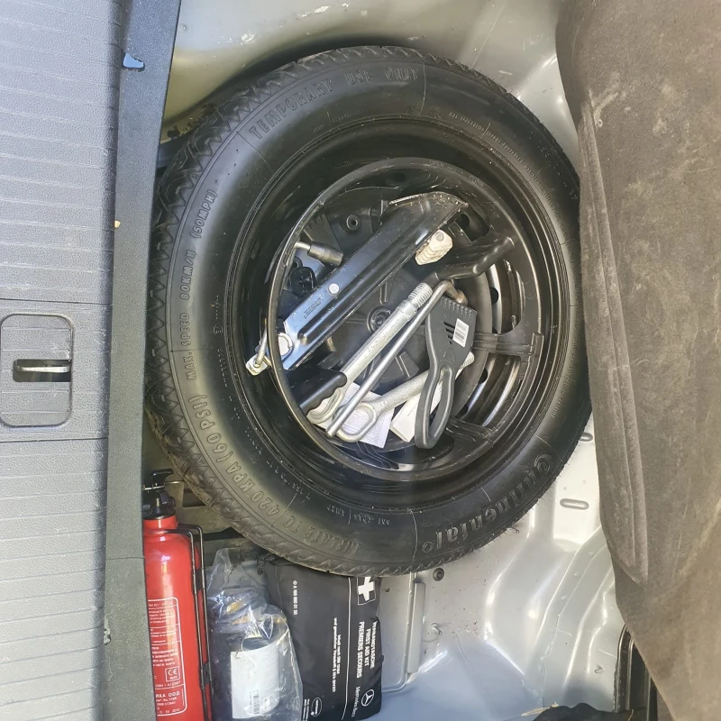 Mercedes-Benz E 300 CDI , снимка 11 - Автомобили и джипове - 53200928