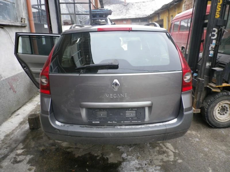 Renault Megane 1.9 dCi 120 к.с., снимка 10 - Автомобили и джипове - 43182254