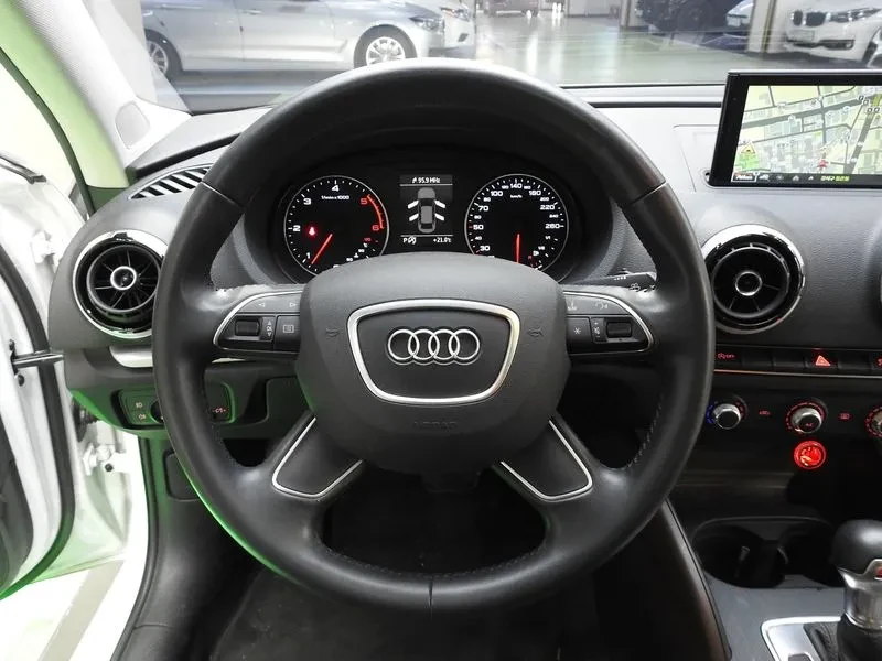 Audi A3 25 Tdi Dynamic 8V, снимка 14 - Автомобили и джипове - 56112510