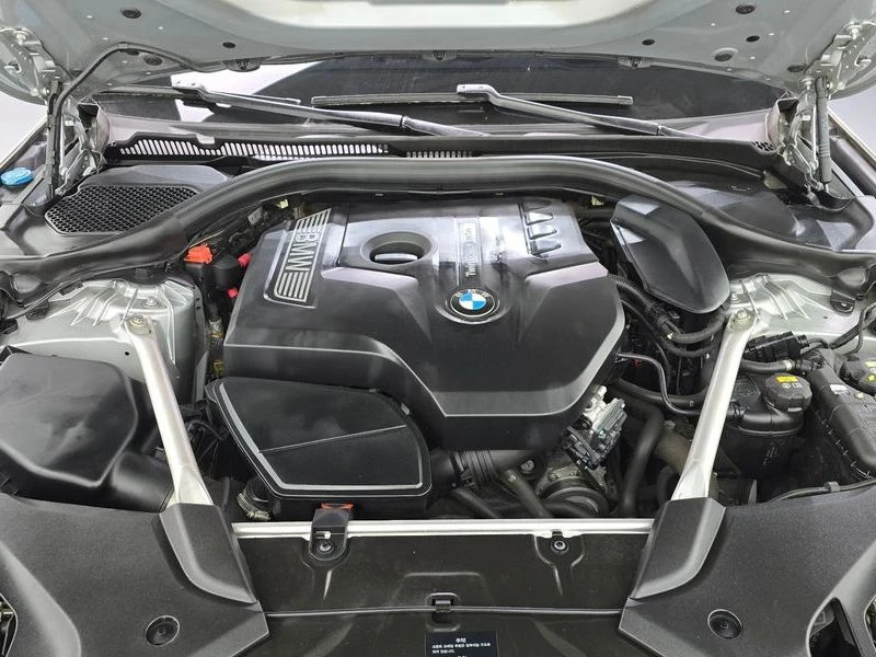BMW 520, снимка 6 - Автомобили и джипове - 56505864