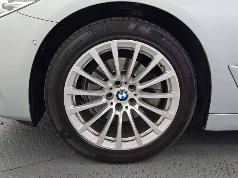 BMW 520, снимка 5 - Автомобили и джипове - 56505864