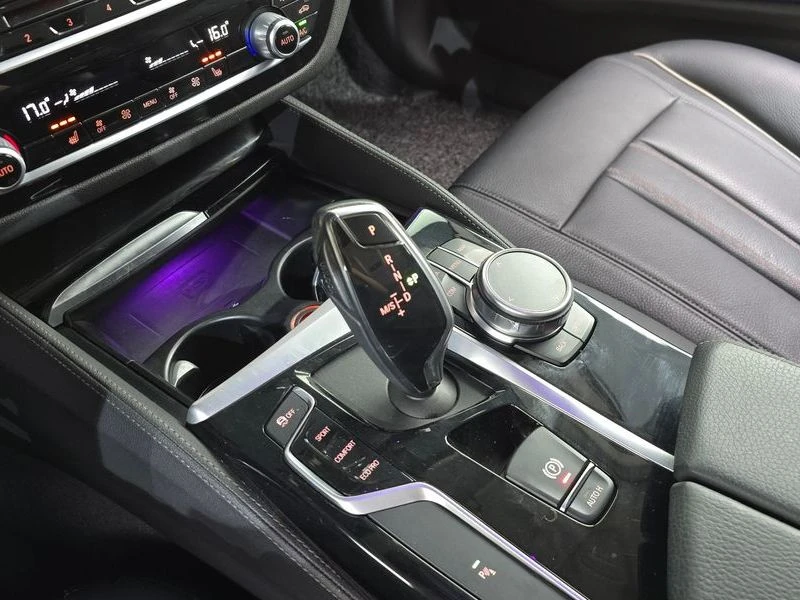 BMW 520, снимка 9 - Автомобили и джипове - 56505864
